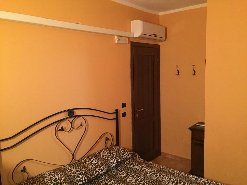 Il Casello Hotel Paola Værelse billede